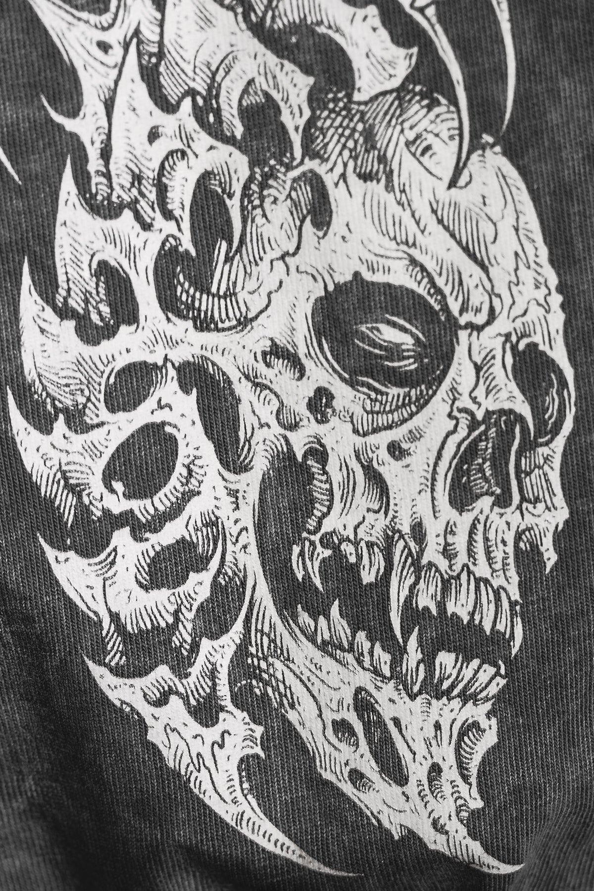 Corrupted Blood ESSENTIAL DEMON ICON Longsleeves 405145
